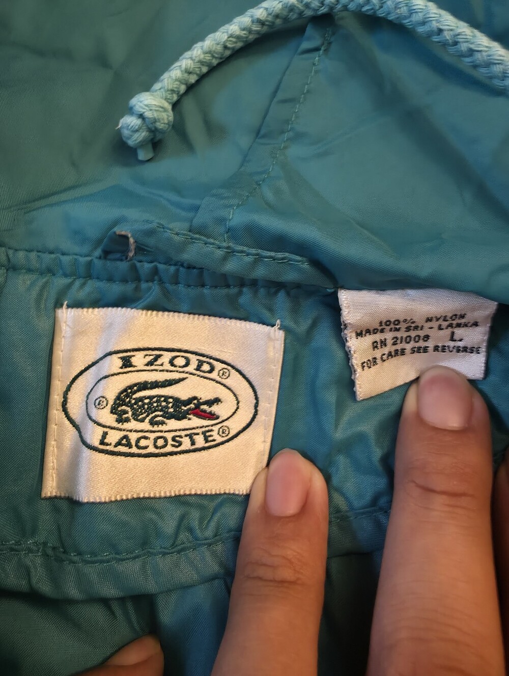 Lacoste - Picture 3 of 3